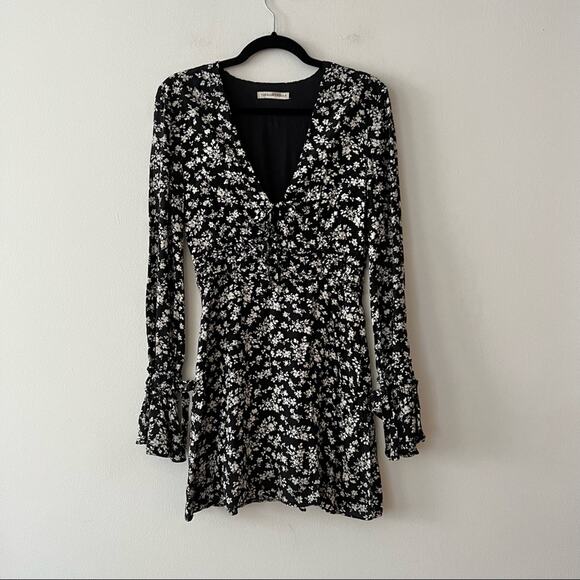 The East Order Elsa Black Floral Mini Dress - Picture 2 of 7